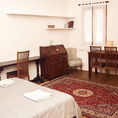 Vintage Apartments In The Heart Of Флоренция Екстериор снимка